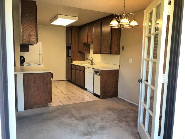Building Photo - 5005 Collwood Way