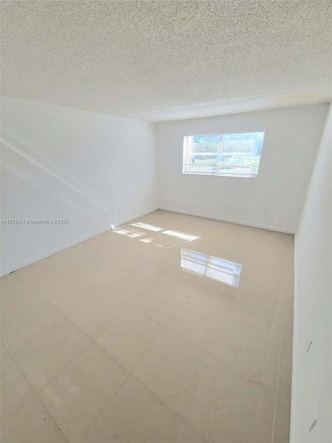 Building Photo - 3600 NW 21st St