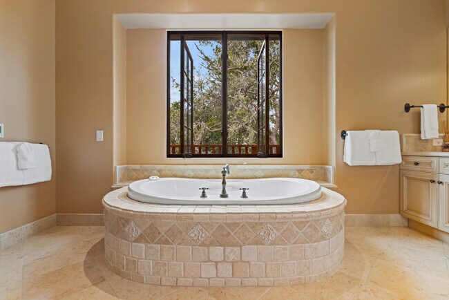 Building Photo - 3317 Taylor Rd