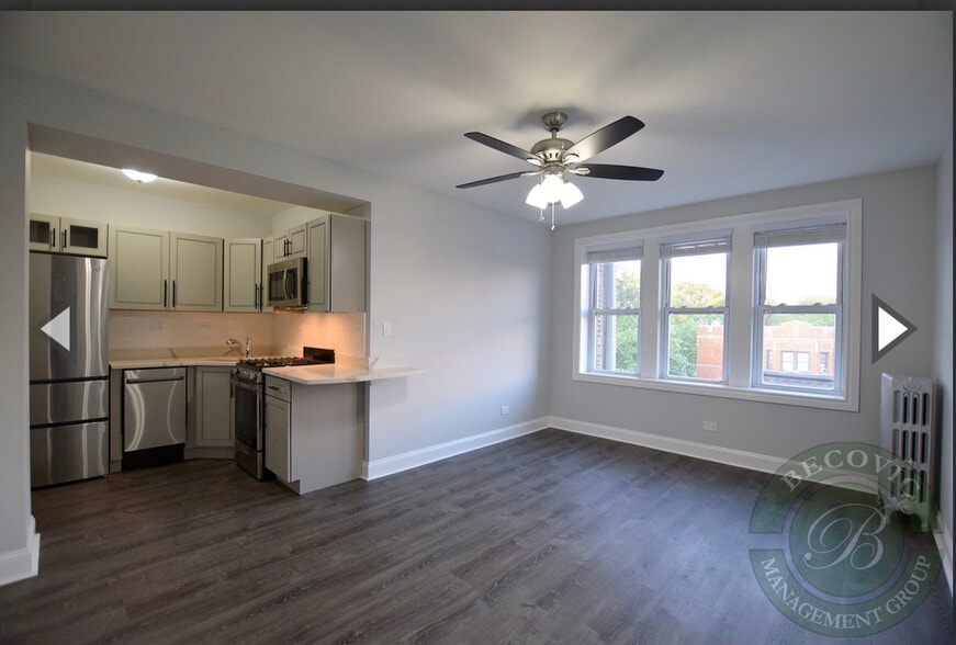 Primary Photo - 1522 W Sherwin Ave
