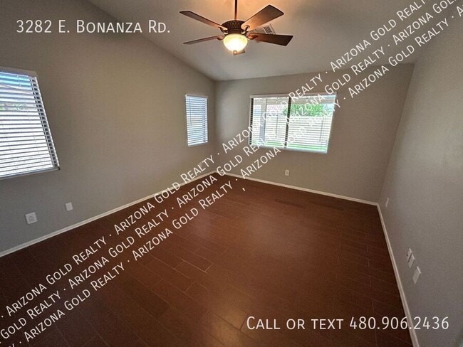 Building Photo - 3282 E Bonanza Rd