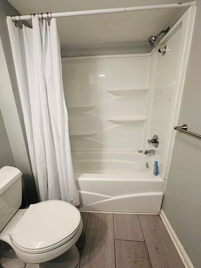 Building Photo - Updated Home in Highly Desired Deer Park Neighborhood