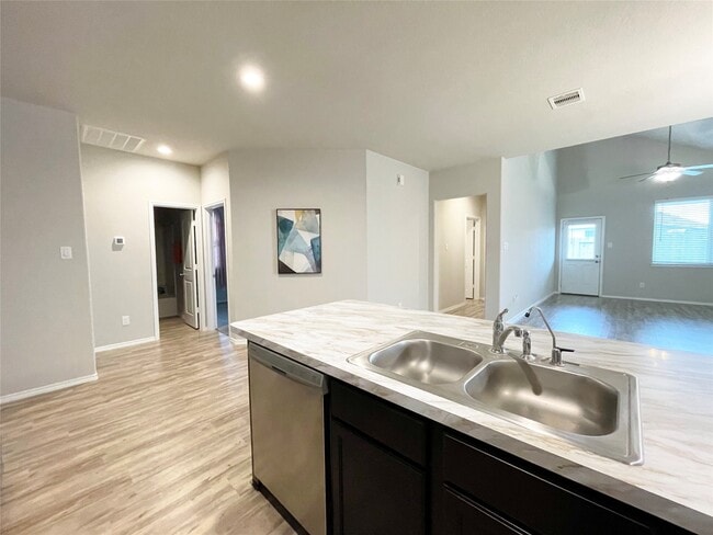 Building Photo - 20919 Corisande St