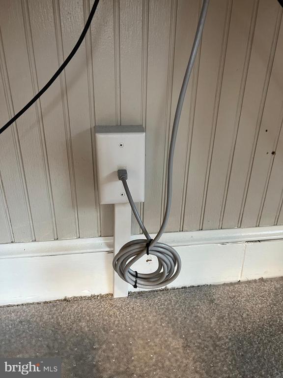 Building Photo - 8964 Anthony Hwy