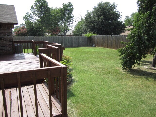 Building Photo - 2701 Pennington Ave