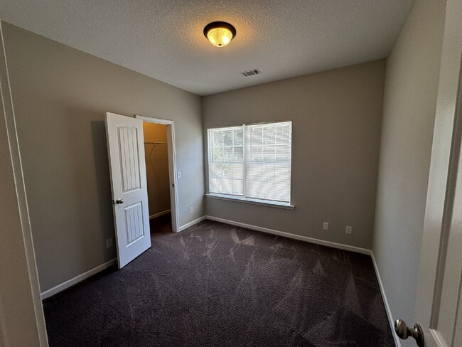 Building Photo - Home for Rent