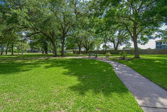 Building Photo - 13242 Skyview Landing Dr