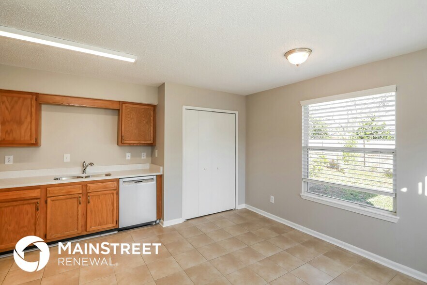 Building Photo - 3188 Ryans Ct