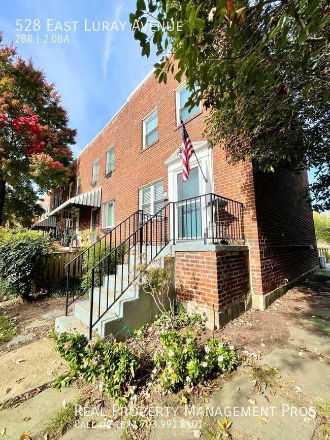 Building Photo - 528 E Luray Ave