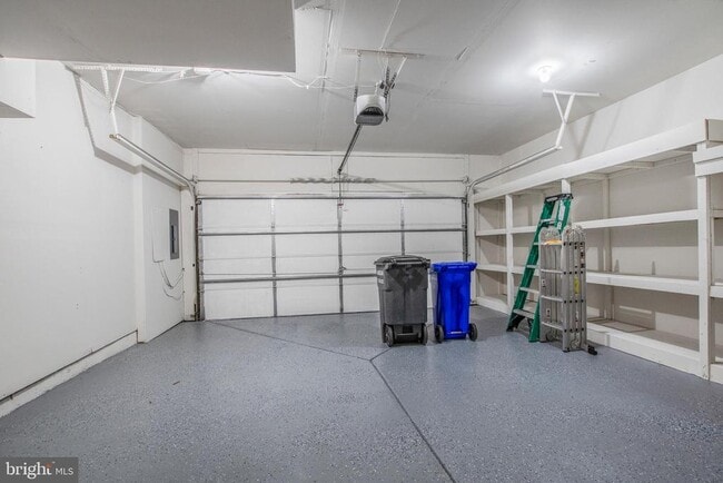 Building Photo - 14741 Potomac Branch Dr