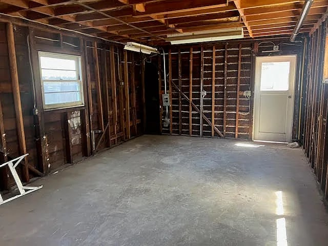 Building Photo - 121 Marnell Ave