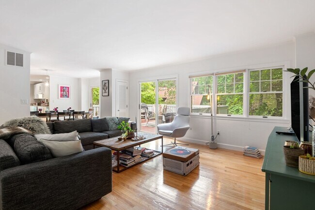 Building Photo - 29 Wainwright Rd