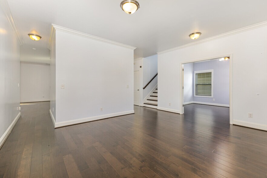 Building Photo - 1505 Yellow Daisy Dr