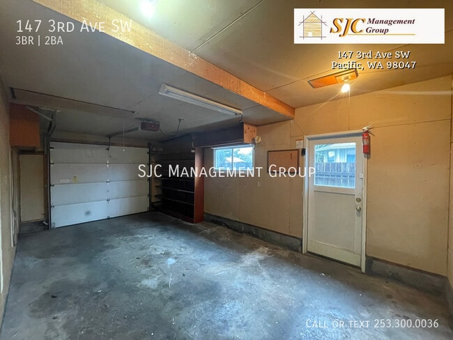 Building Photo - 147 3rd Ave SW