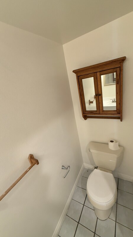 Building Photo - 124 Stratford Cir