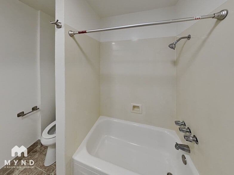 Building Photo - 240 Athol Ave