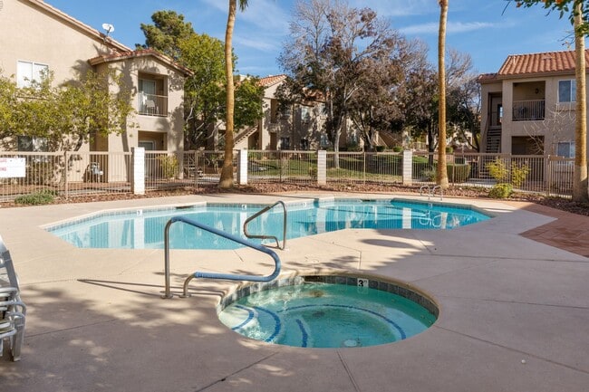 Building Photo - Refurbished upstairs two bedroom in well maintained East side gated complex