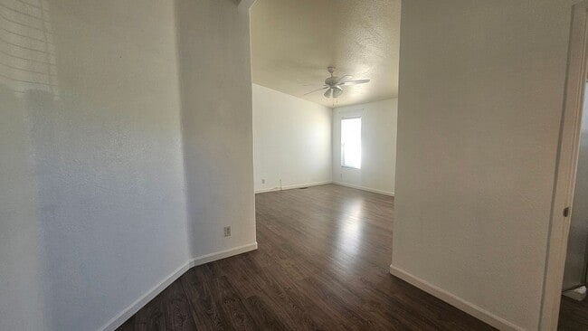 Building Photo - Gorgeous Single Story Home