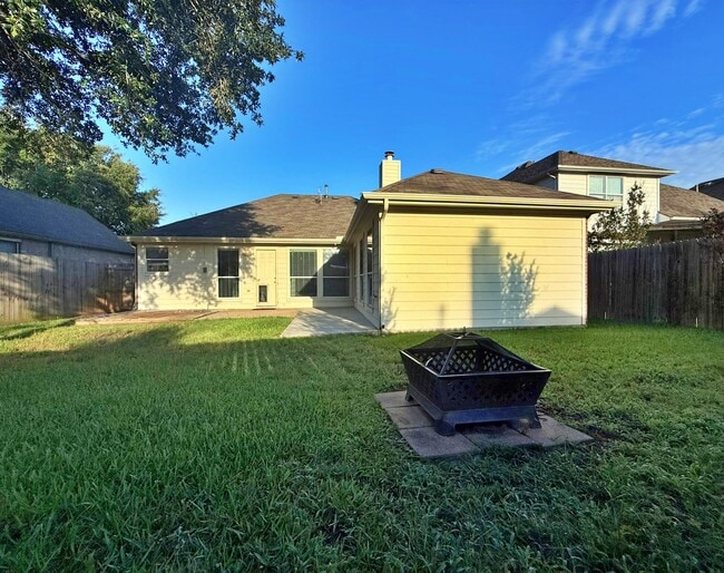 Building Photo - 3610 Maple Pass Ct