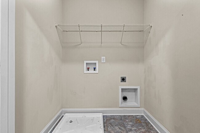 Building Photo - 768 Riverbirch Dr