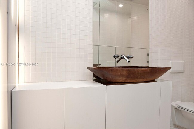 Building Photo - 1573 Pennsylvania Ave