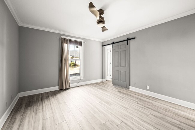 Building Photo - Awesome 4BR/3BA end-unit townhouse in the desirable River Plantation neighborhood!