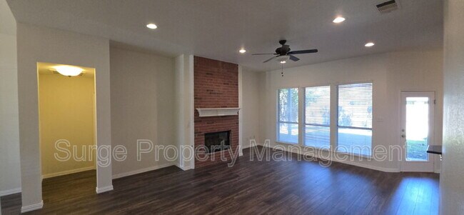 Building Photo - 629 Dorchester Dr