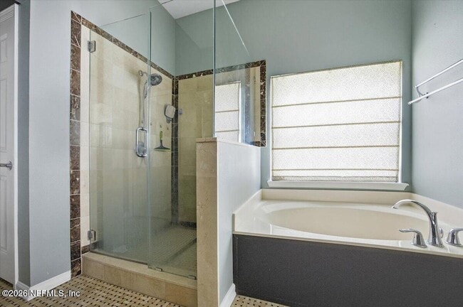Building Photo - 10642 Roundwood Glen Ct