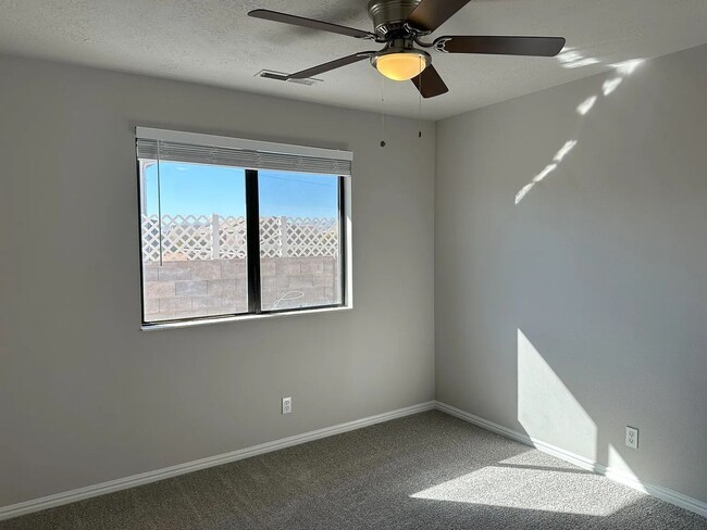 Building Photo - Single-Level 3 Bedroom Townhome in St. George