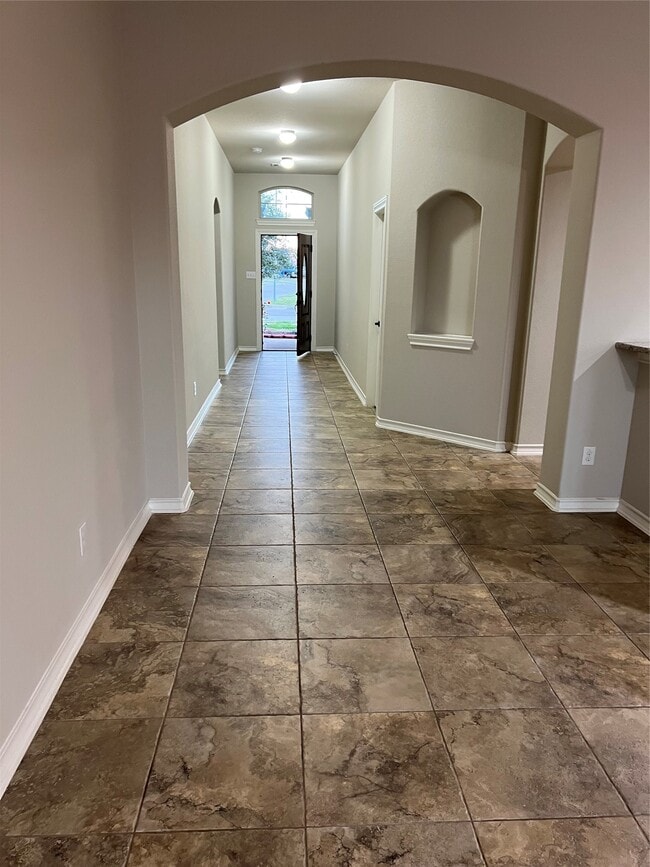 Building Photo - 3518 Christopher Dr