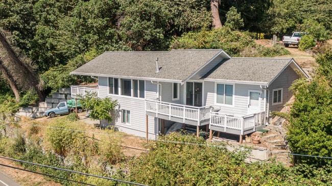 Building Photo - 24103 Vashon Hwy SW