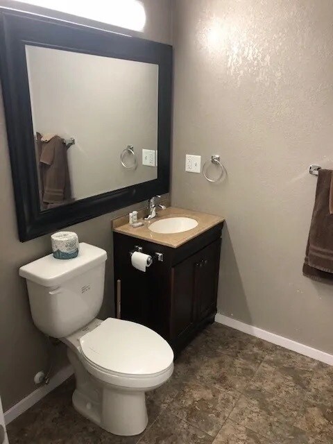 Building Photo - 1708 N Riverfront Dr