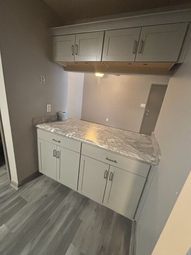 Building Photo - 2 Bed 2 Bath zoned for Homewood City schools