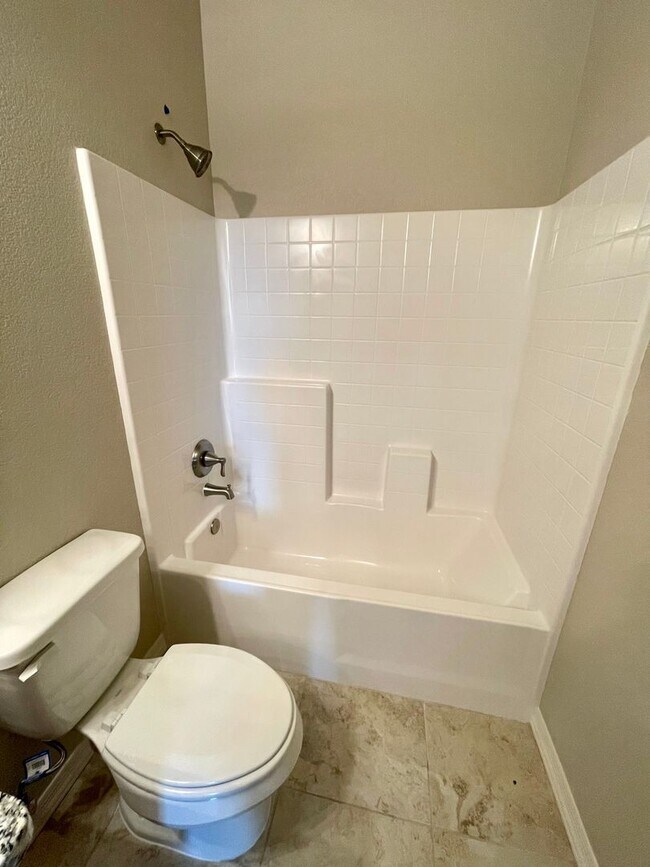 Building Photo - 2022 Construction 3 Bedroom Home in Southe...