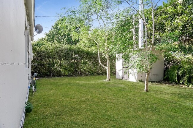 Building Photo - 1579 NE 182nd St