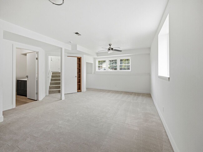 Building Photo - 2742 Pampas Dr