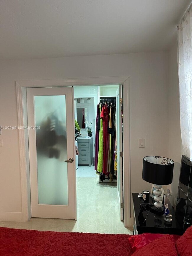 Building Photo - 505 NW 72nd Ave