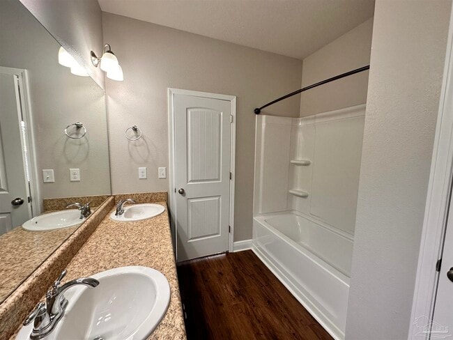 Building Photo - 8600 Bucklebury Dr