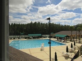 Building Photo - 609 Southbranch Dr