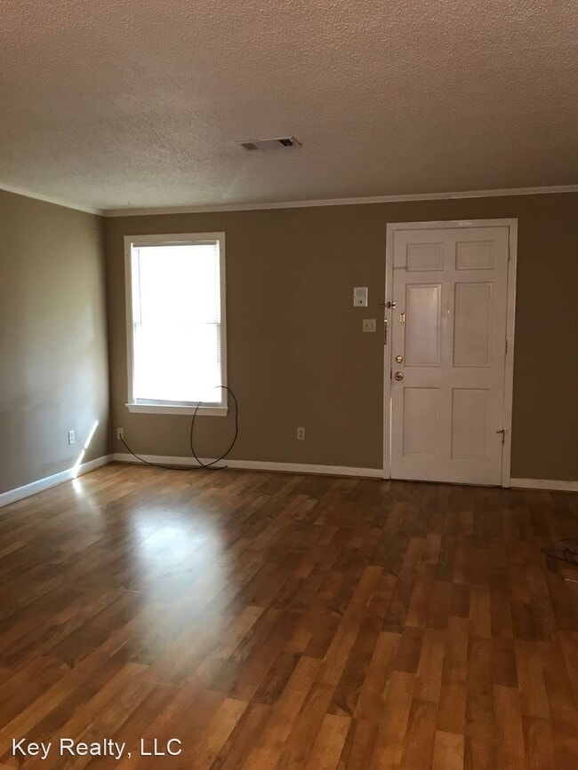 Building Photo - 2 br, 2 bath House - 2343-I Jackson Street