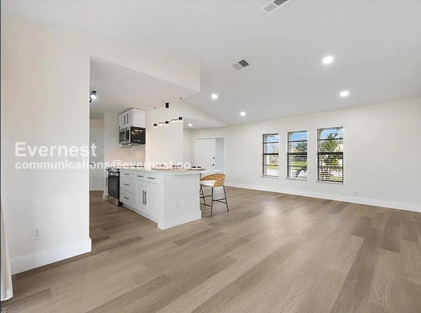 Building Photo - 1304 SE 11th St