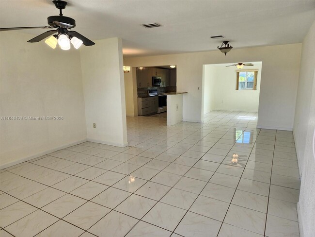 Building Photo - 845 NW 199th St