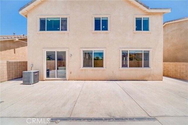Building Photo - 12328 Twin Gables Dr