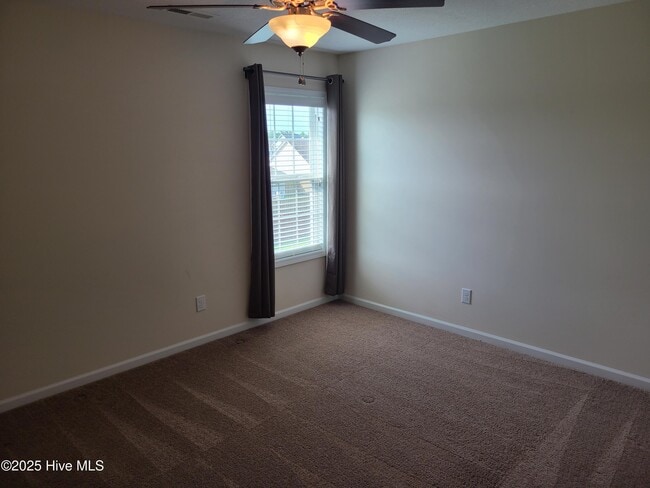 Building Photo - 110 Regatta Way