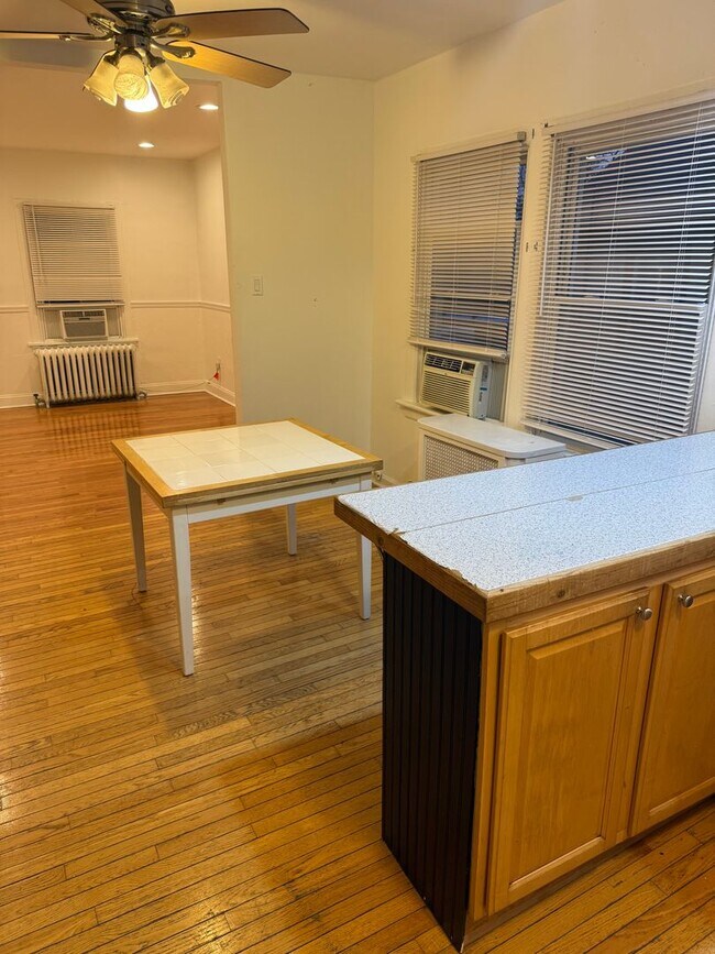 Building Photo - High_1368