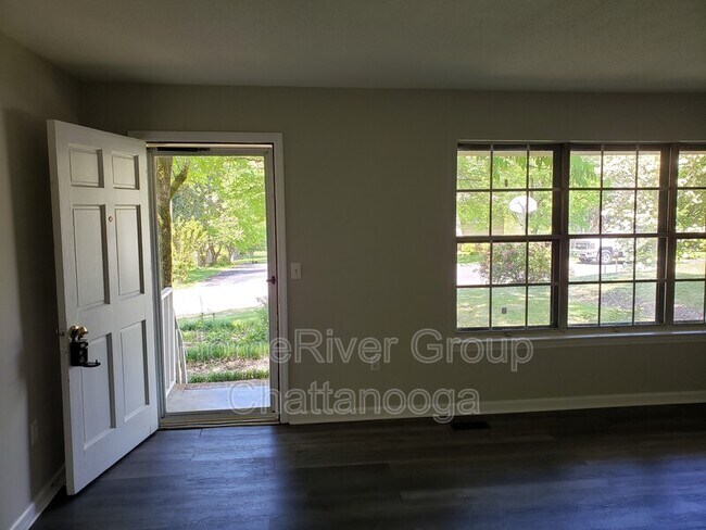 Building Photo - 218 Townsend Cir