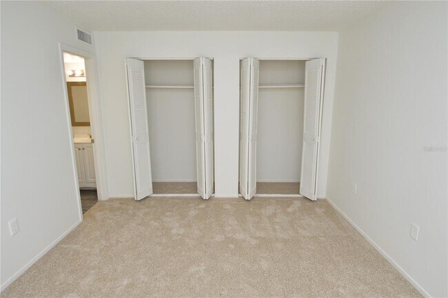 Building Photo - 5006 Moro Manor Dr