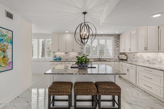 Building Photo - 7415 Aquarina Beach Dr