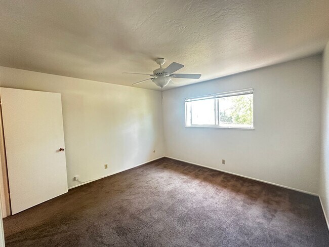 Building Photo - Downtown Benicia Duplex