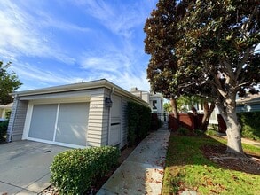 Building Photo - 2 Bedroom Plus Office House in Carlsbad
